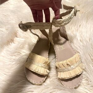 BEACH Raffia Sandals Size 7.5